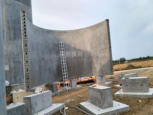 混塔式風(fēng)電塔筒模具廠家 混塔式風(fēng)電塔筒模具廠家